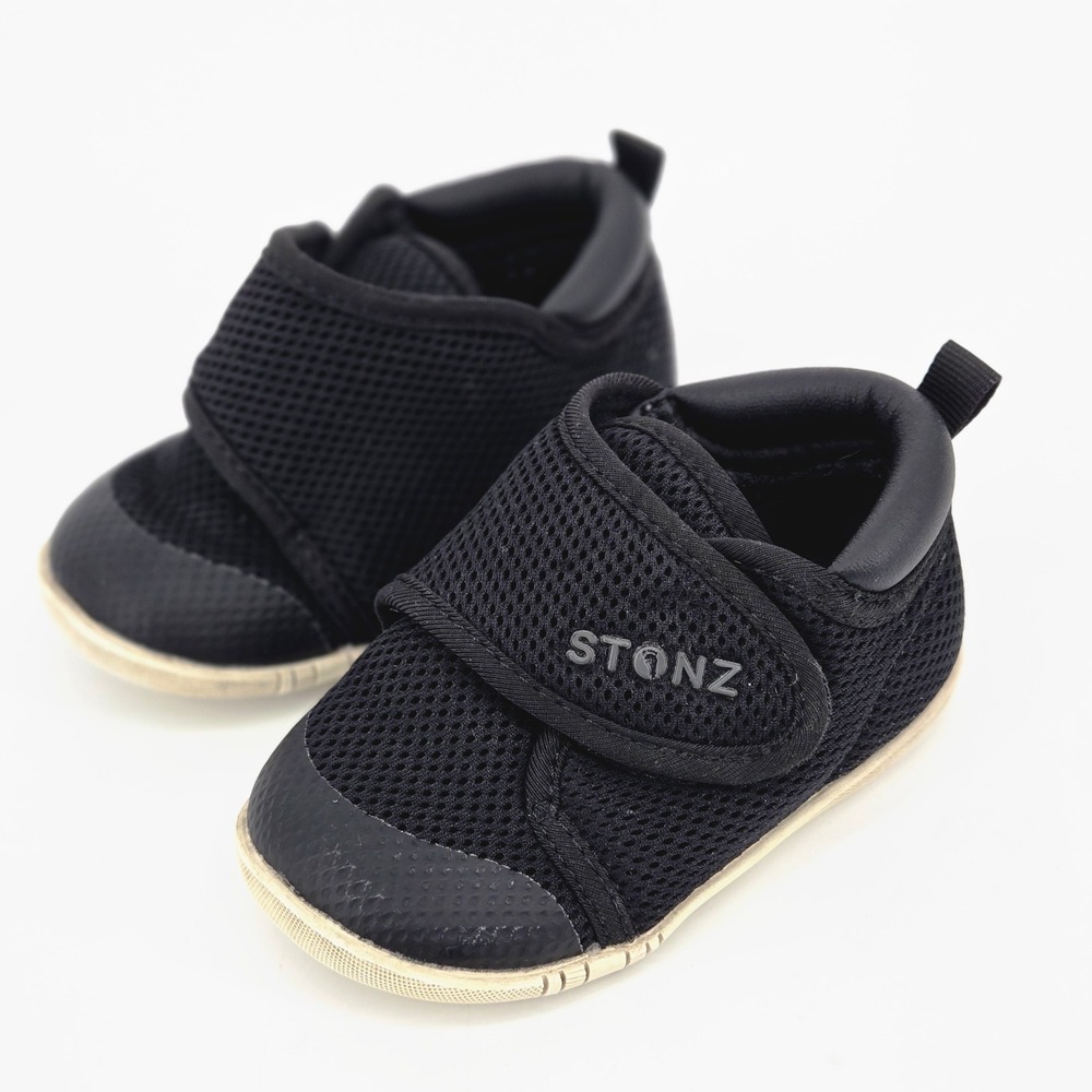 Stonz Cruiser Baby Shoes Black 18-24 M Size 6 Vegan Wide Toe Box Sneakers GUC